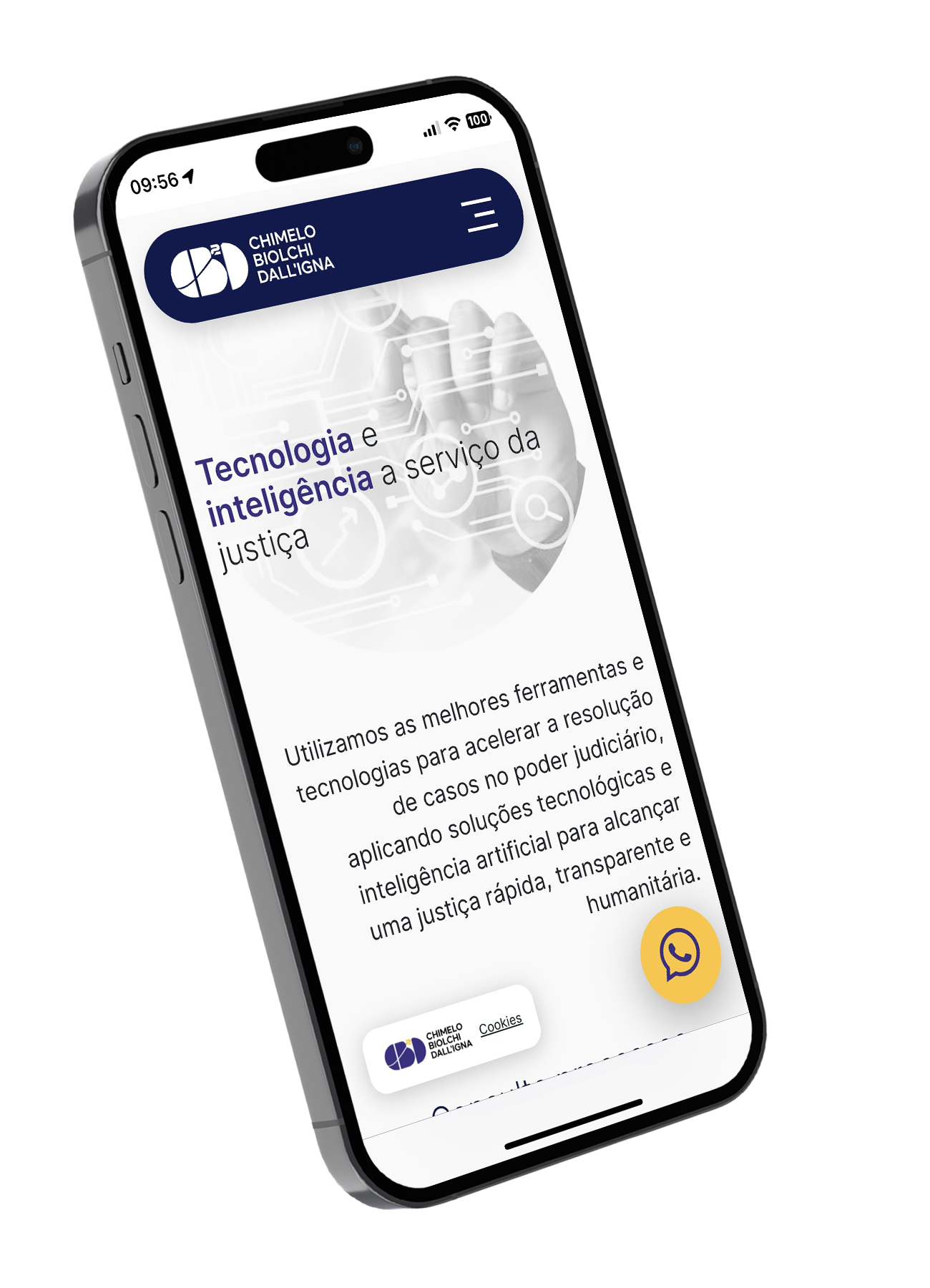 Smartphone com website CB2D desenvolvido pela Axysweb Computador e smartphone com um website